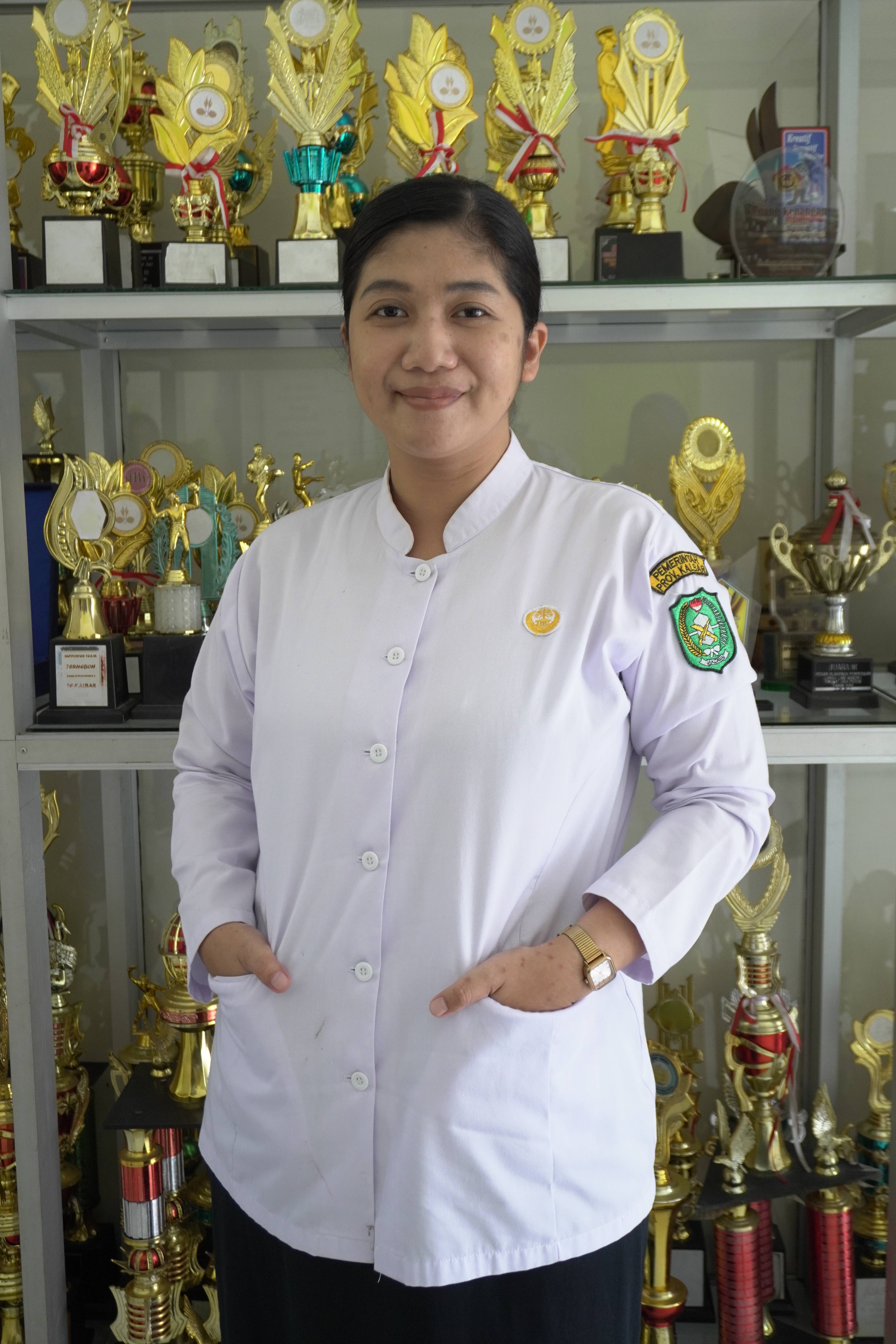 Irena Yuli Setyanthiana Pratiwi, M.Pd